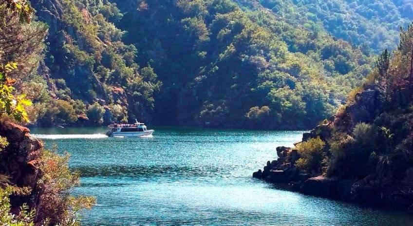 Peares Xiravai-Ribeira Sacraヴィラ エクステリア 写真
