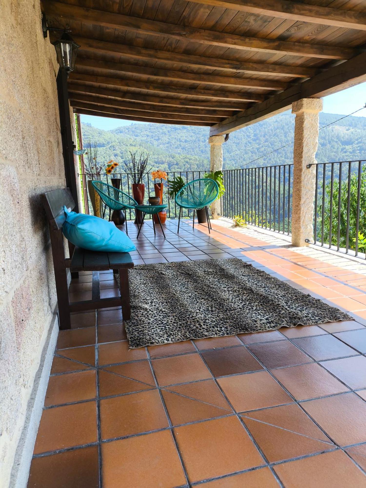 Peares Xiravai-Ribeira Sacraヴィラ エクステリア 写真
